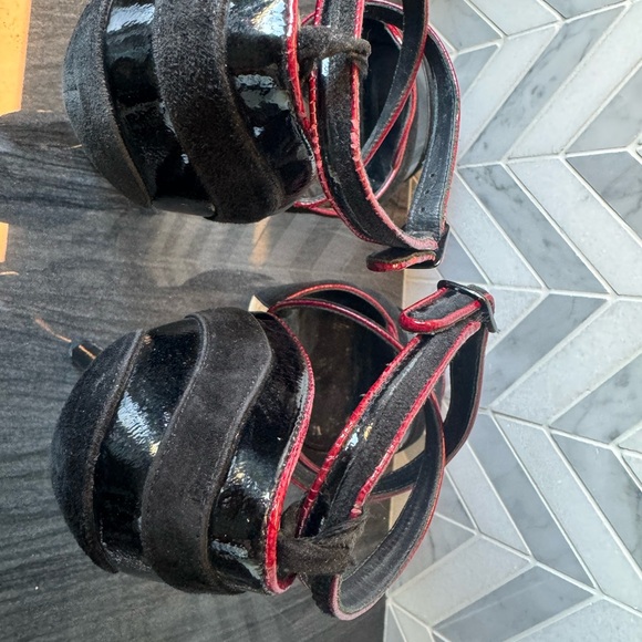 L.A.M.B black w/red accents suede & patent leather platform strappy 4.75” heels. - Picture 4 of 5